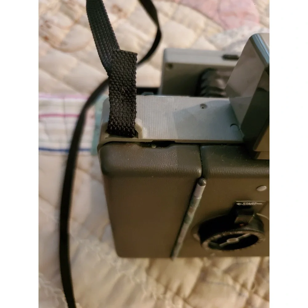 Polaroid Automatic 330 Land Camera With Cold Clip Plate and strap Vintage